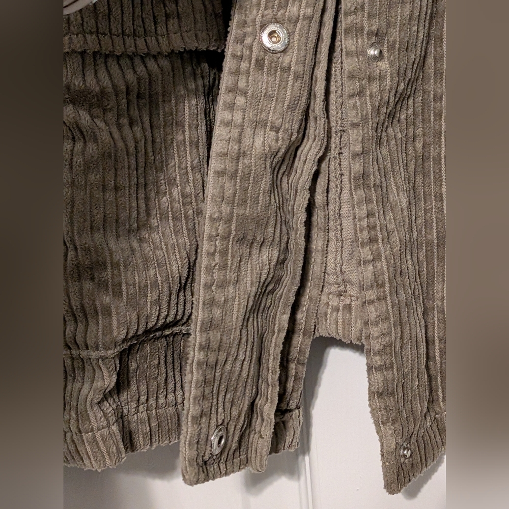 ASOS Curve Olive Green Corduroy Utility Jacket - Picture 3 of 5